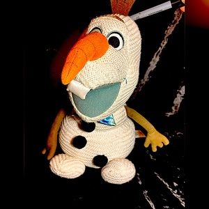 Disney Store Olaf Frozen 16" Knitted Plush Stuffed Snowman With Tie-Dye Bowtie.